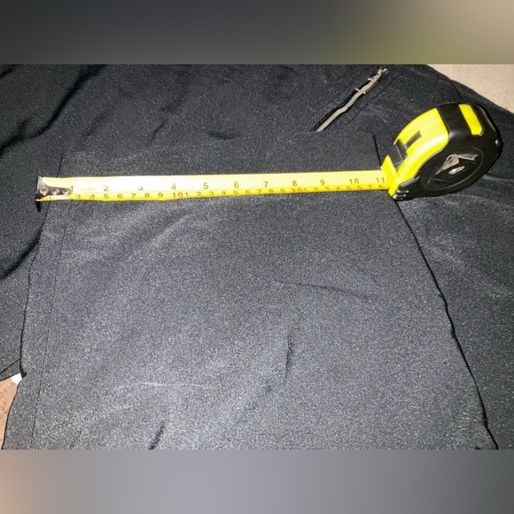 Plus Size Capri Pants - Black with zipper - Picture 7 of 11